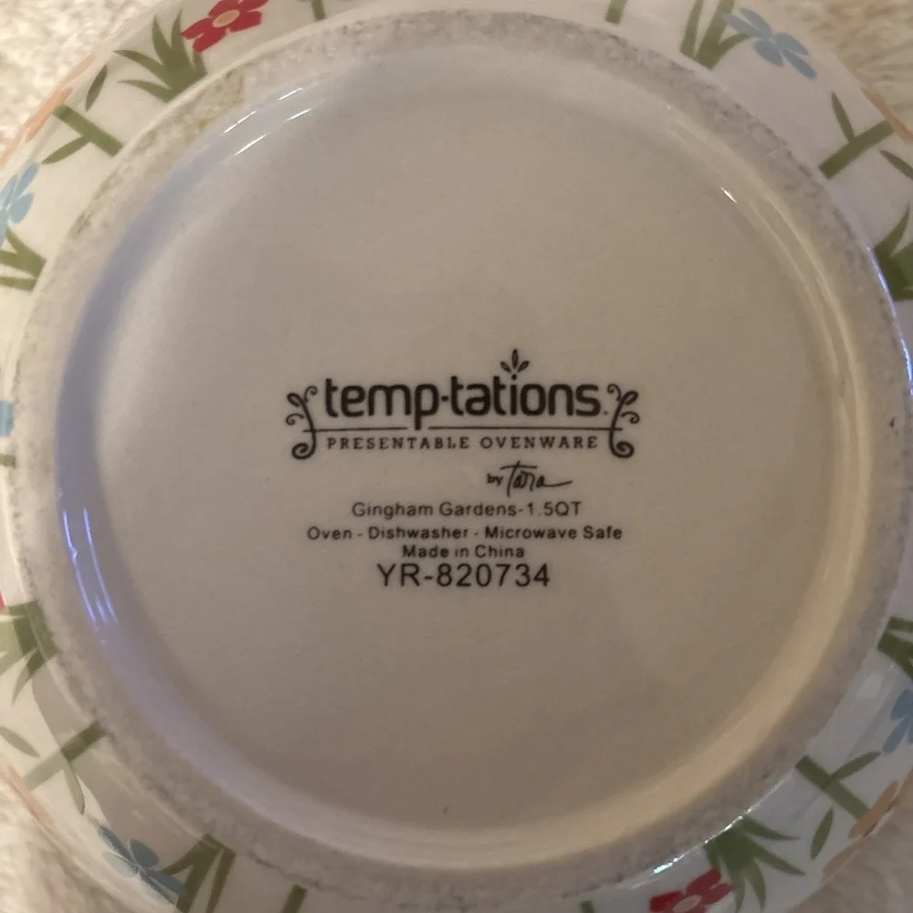 Temptations Blue Gingham Gardens 1.5 & 2 QT Oven Safe Ceramic Bowls